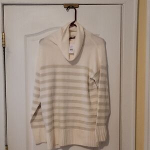 NWT Loft Medium Beautiful Sweater